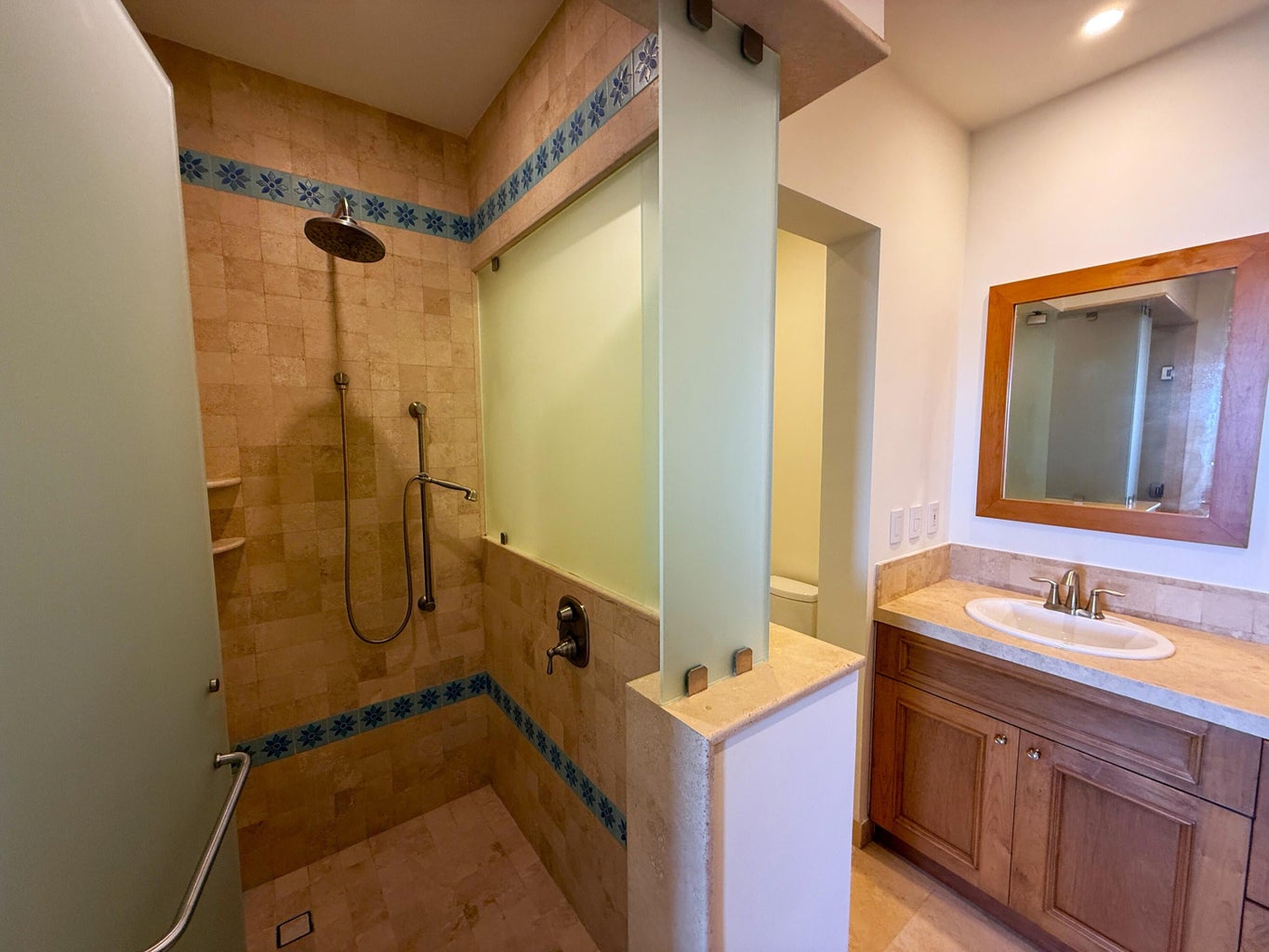 20250813054759290048000000-o